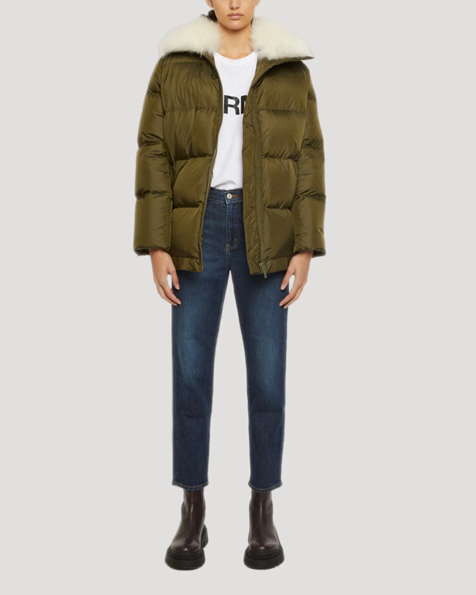 A-line down jacket with a wide lambswool collar – Image 2