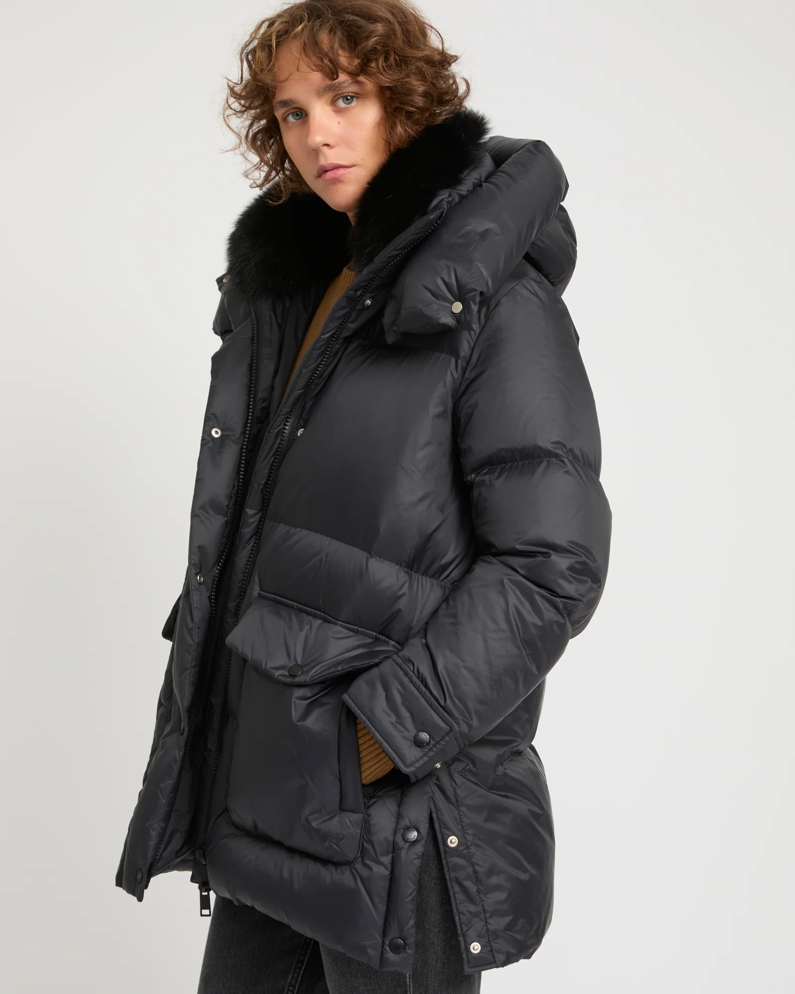 3/4 down jacket in water-repellent technical fabric with fox fur collar trim – Image 2