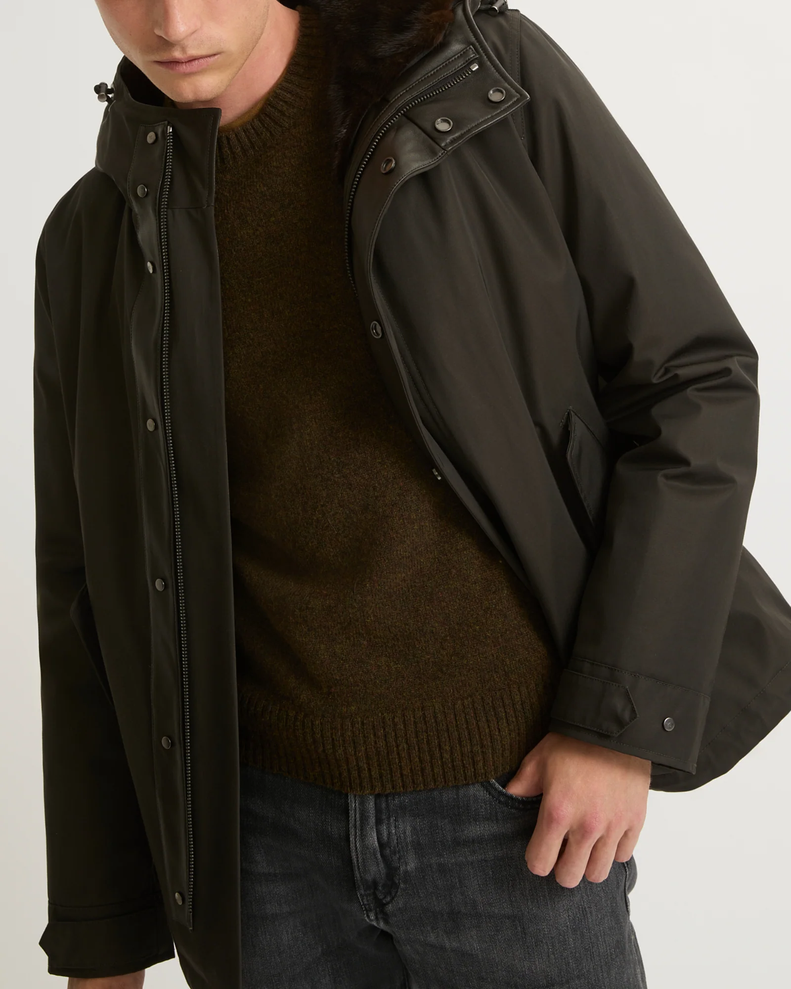 Fitted Parka In waterproof Technical Gabardine And Mink fur – Image 2