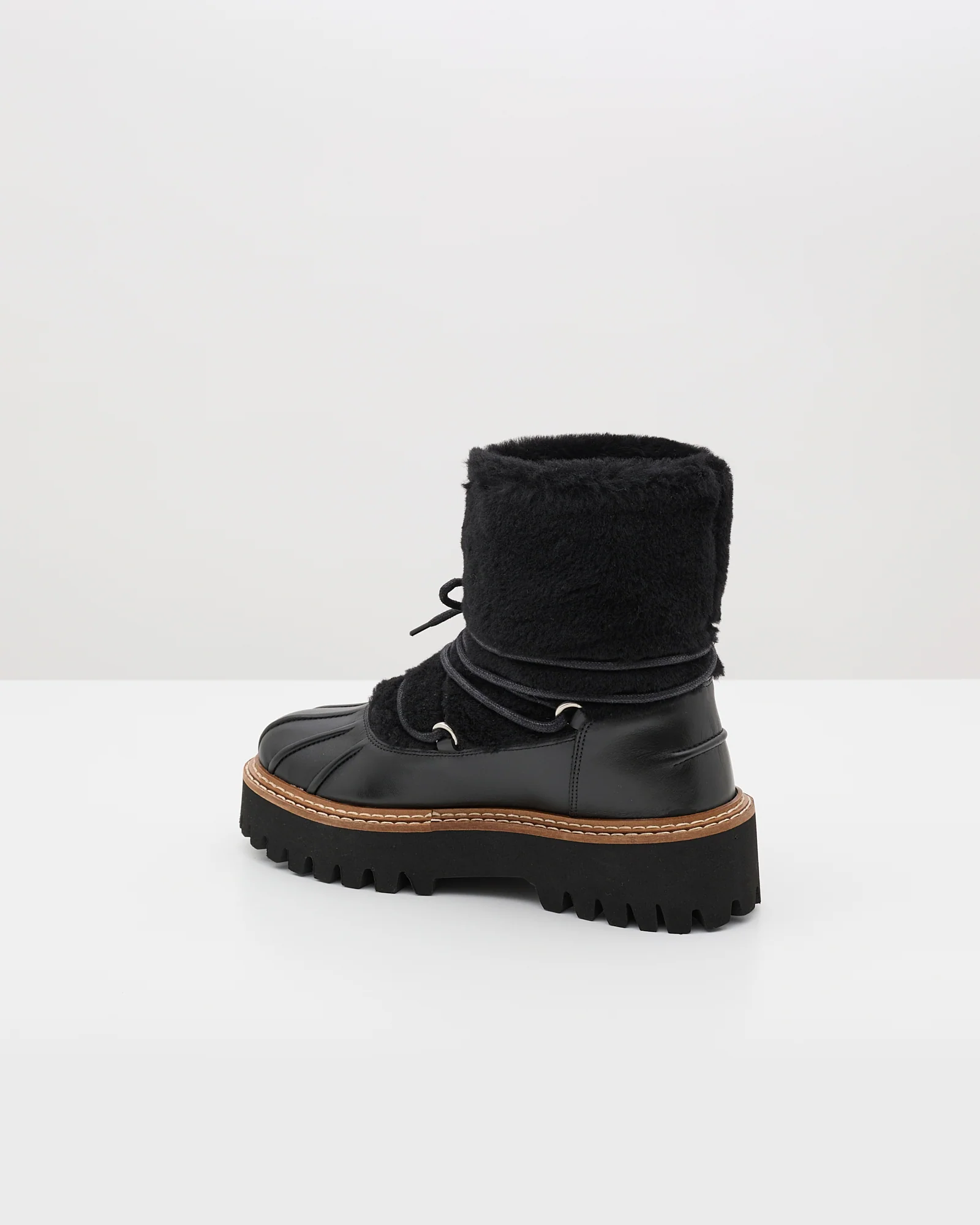 Lace-up mid-length boots in ironed Merino – Image 4
