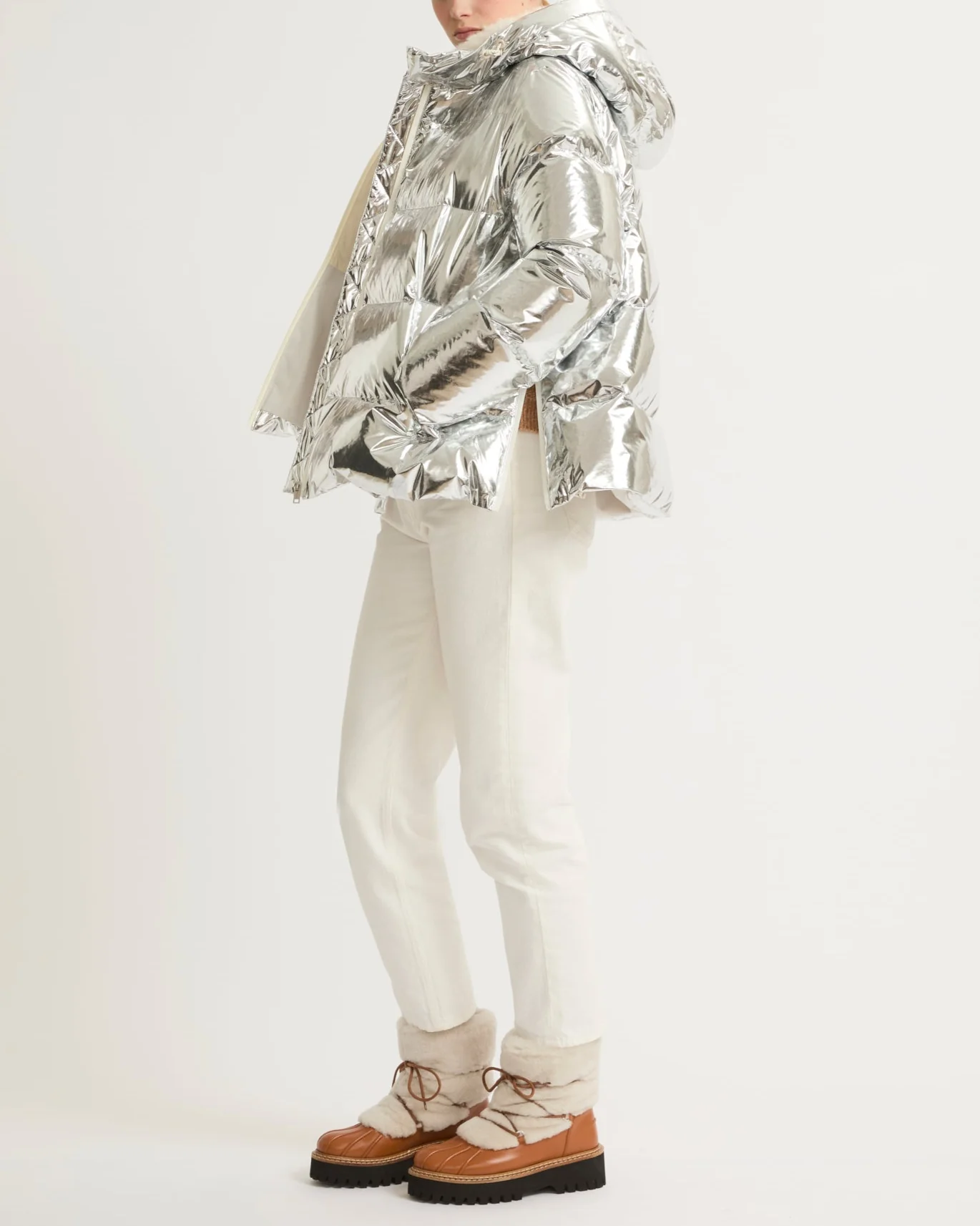 Hooded down jacket in shiny laminated nylon – Image 3