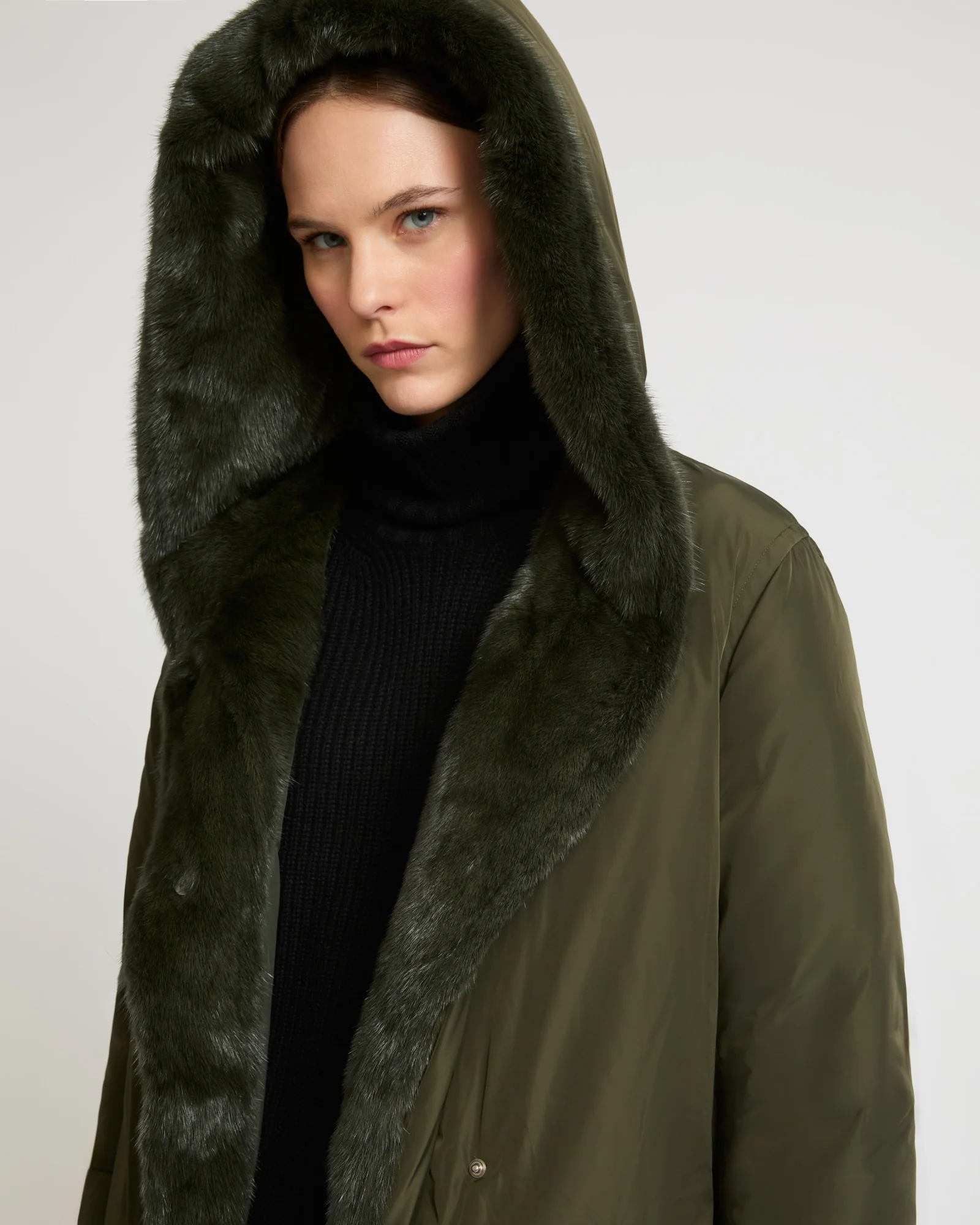 Long down jacket in technical fabric and mink fur – Image 3