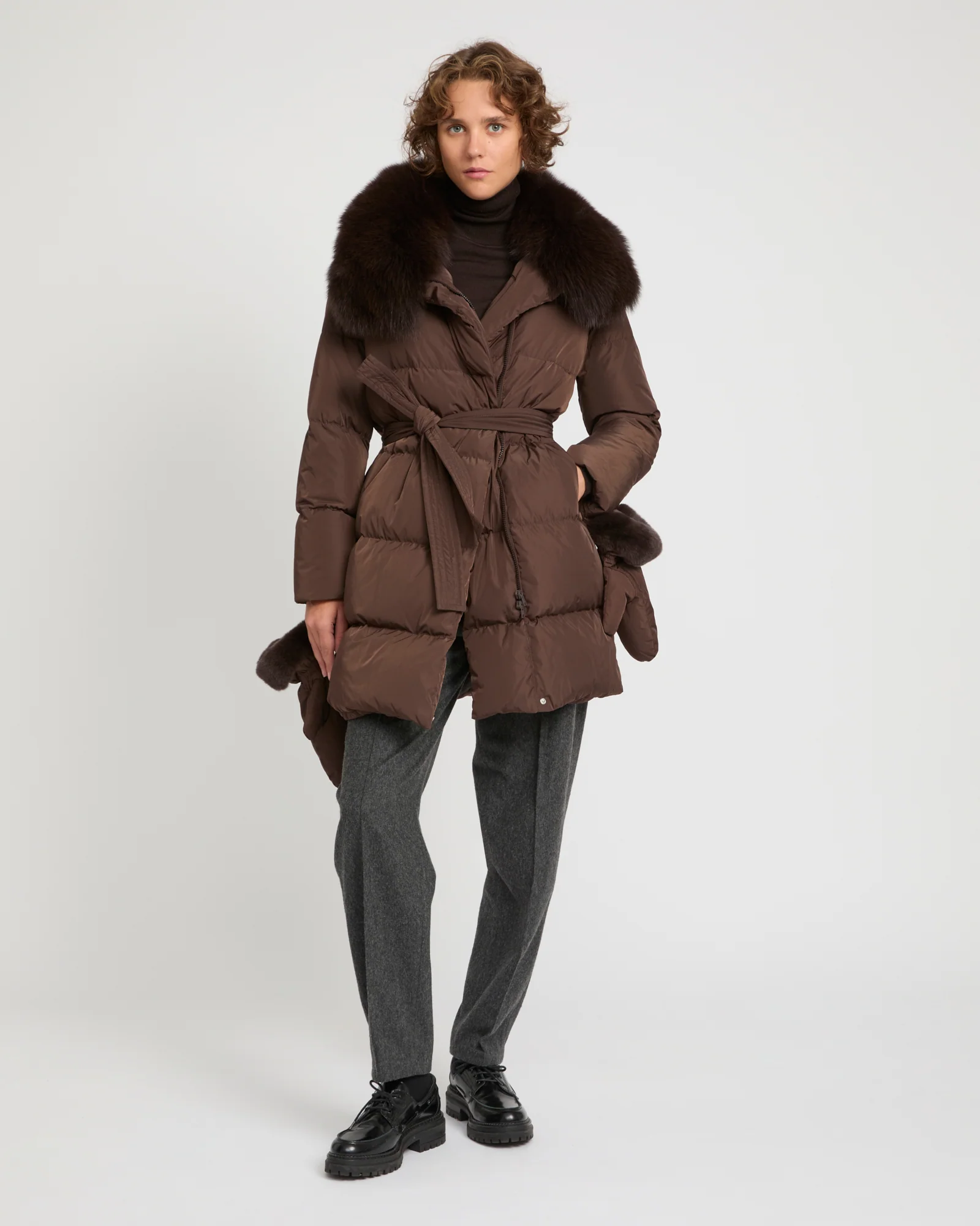 Long belted down jacket in technical fabric with detachable fox fur collar – Image 3