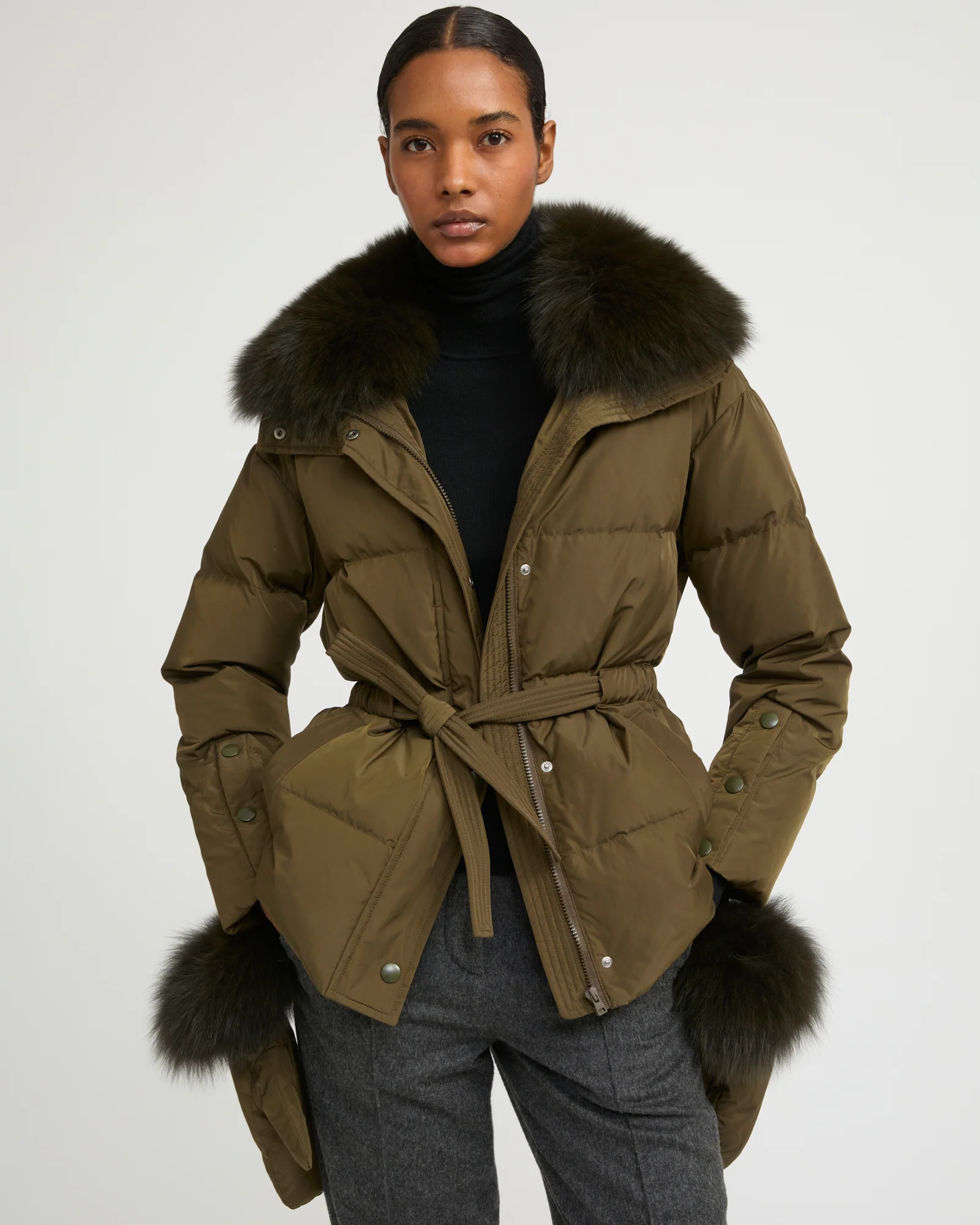 Belted technical fabric down jacket with detachable fox fur collar – Image 3