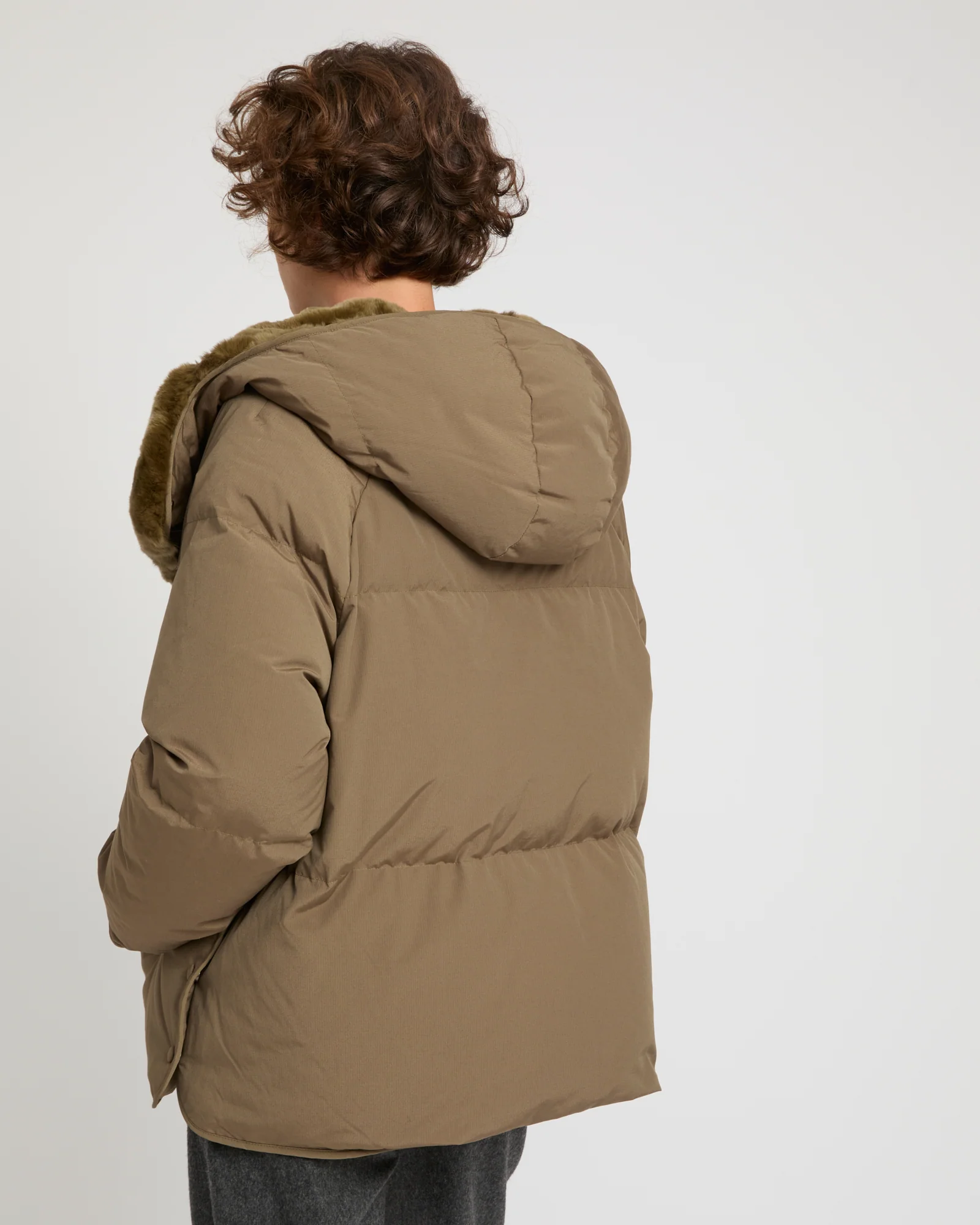 Short down jacket with rex rabbit fur trim – Image 4