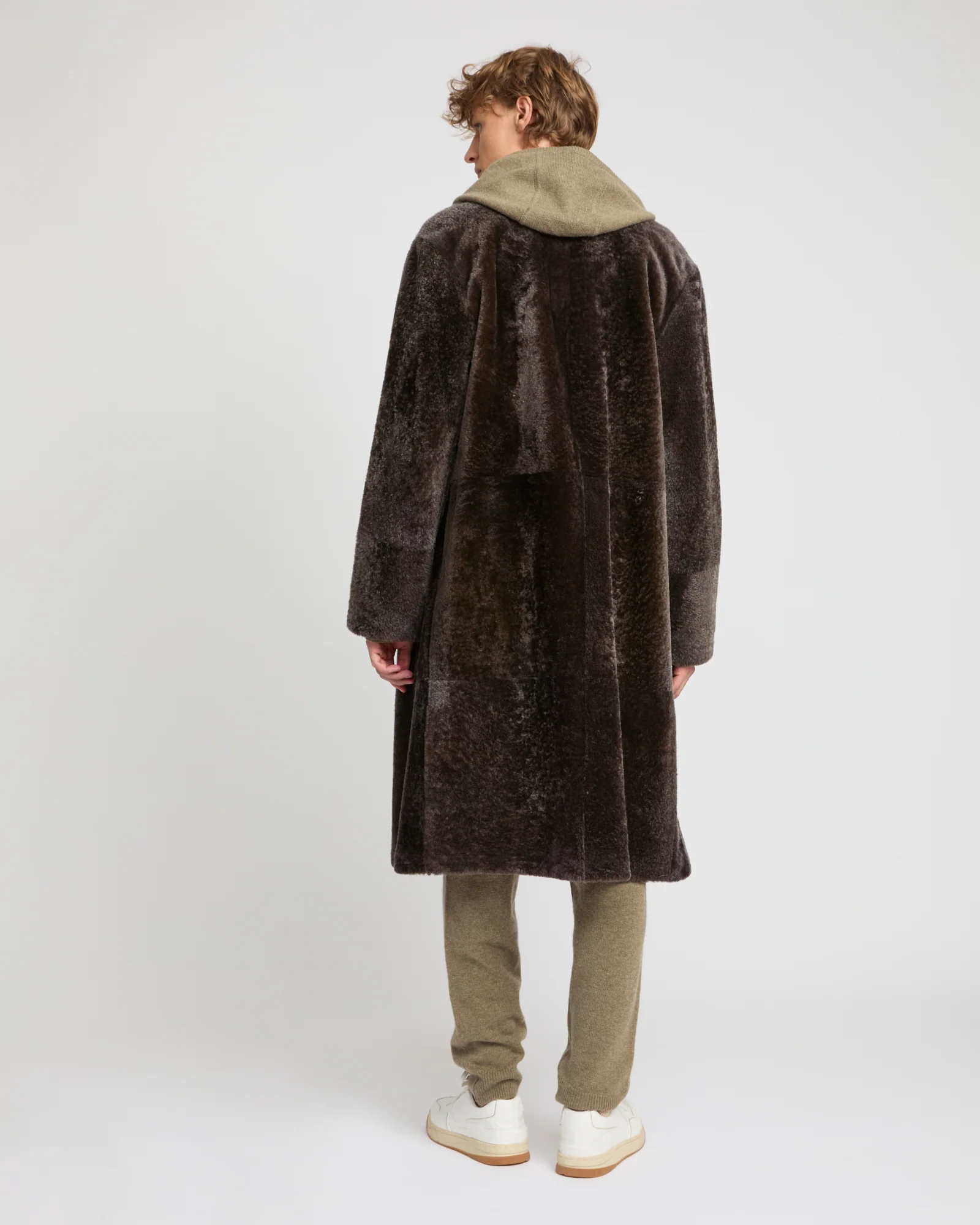 7/8 coat in Lacon shearling lambskin – Image 5