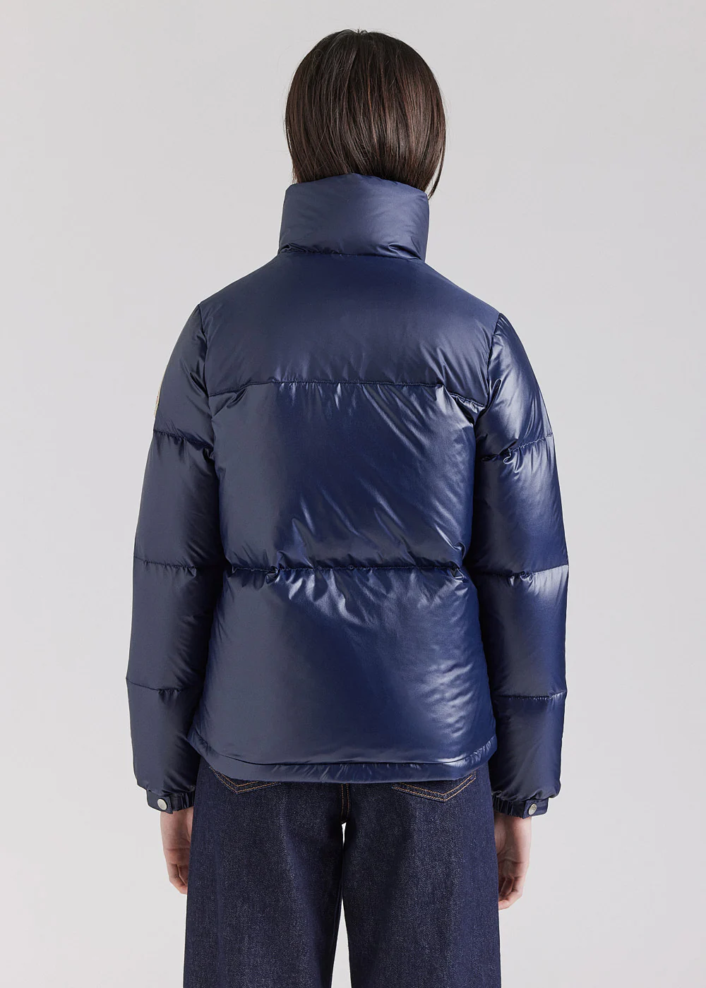 Doudoune courte et brillante pour femme Pyrenex Goldin Amiral – Image 4