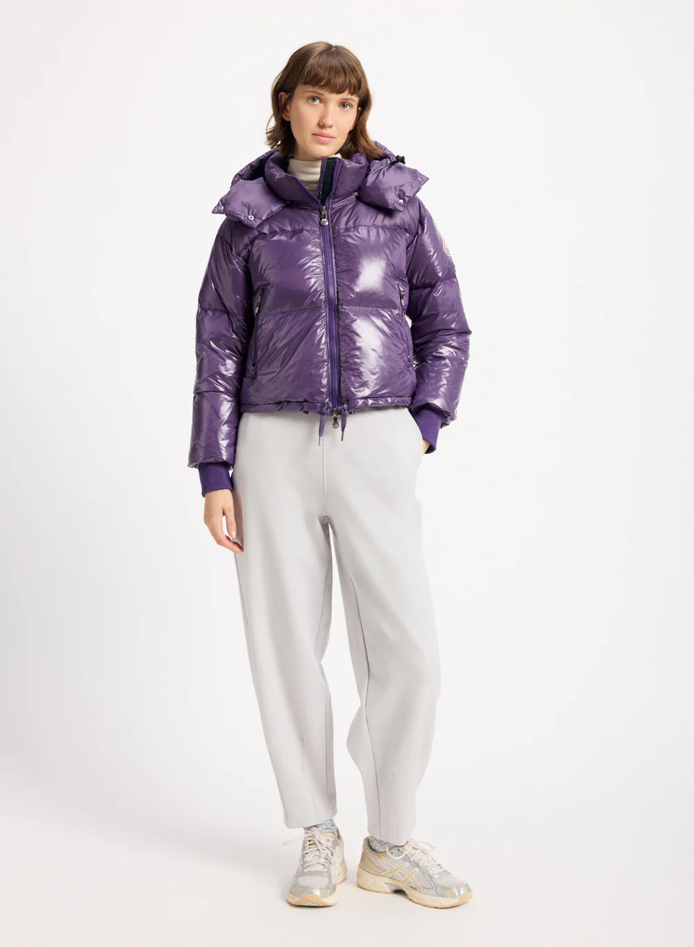 Doudoune courte à capuche pour femme Pyrenex Altic violette – Image 2