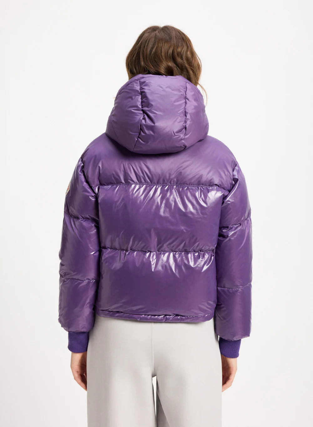 Doudoune courte à capuche pour femme Pyrenex Altic violette – Image 4